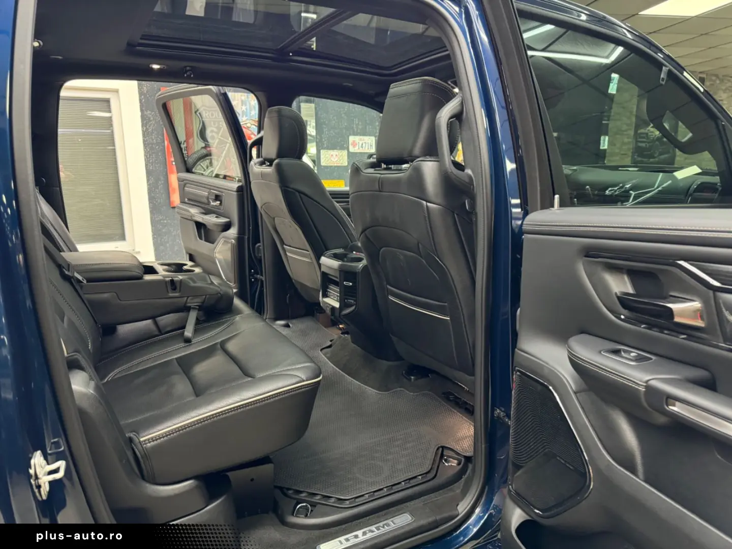 DODGE RAM 5.7 HEMI 4X4 LIMITED LCD TACHO PANO ACC 360