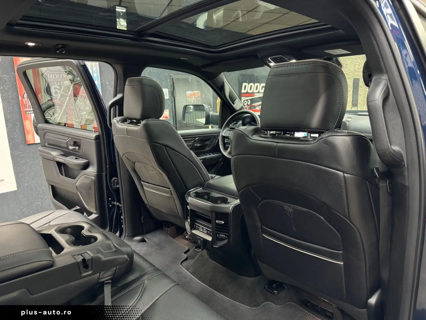 DODGE RAM 5.7 HEMI 4X4 LIMITED LCD TACHO PANO ACC 360