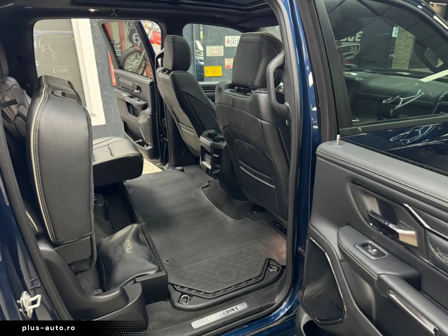 DODGE RAM 5.7 HEMI 4X4 LIMITED LCD TACHO PANO ACC 360