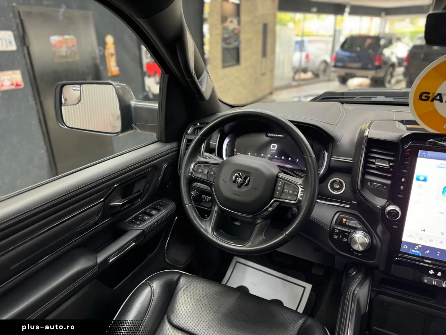DODGE RAM 5.7 HEMI 4X4 LIMITED LCD TACHO PANO ACC 360