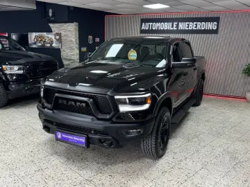 DODGE RAM 5.7 HEMI 4X4 Rebel  LCD-Tacho  Pano 12 NAVI