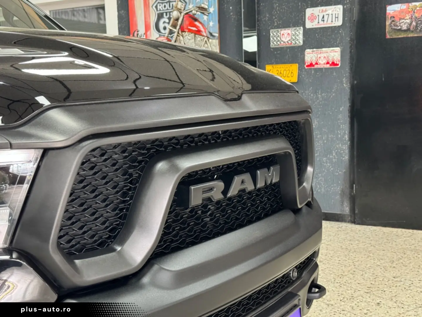 DODGE RAM 5.7 HEMI 4X4 Rebel  LCD-Tacho  Pano 12 NAVI