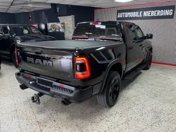 DODGE RAM 5.7 HEMI 4X4 Rebel  LCD-Tacho  Pano 12 NAVI