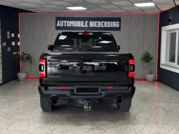 DODGE RAM 5.7 HEMI 4X4 Rebel  LCD-Tacho  Pano 12 NAVI