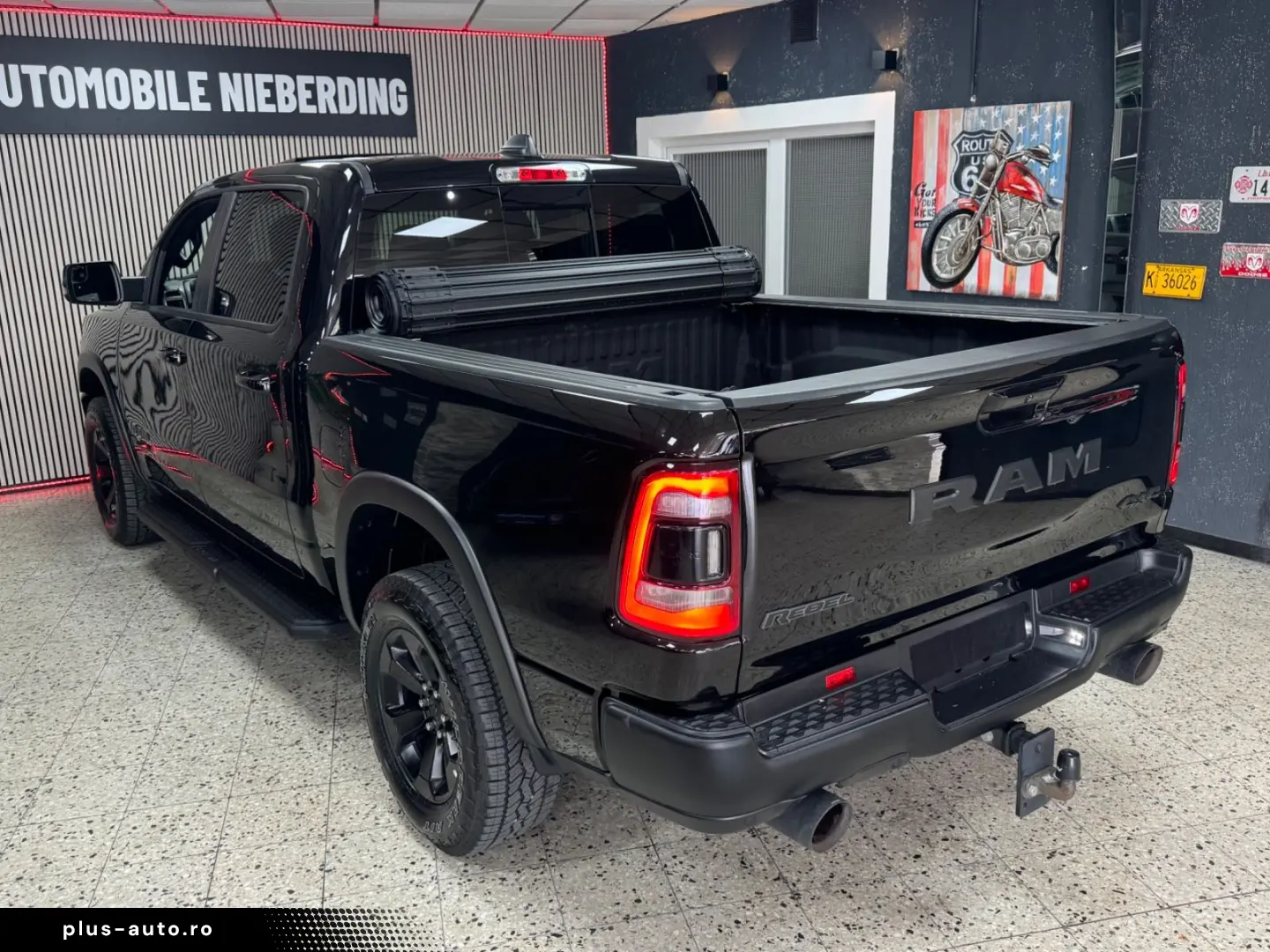 DODGE RAM 5.7 HEMI 4X4 Rebel  LCD-Tacho  Pano 12 NAVI