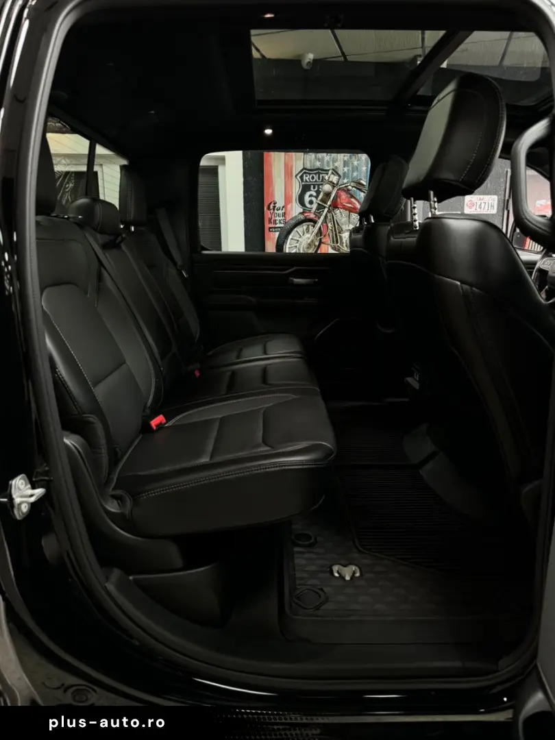 DODGE RAM 5.7 HEMI 4X4 Rebel  LCD-Tacho  Pano 12 NAVI
