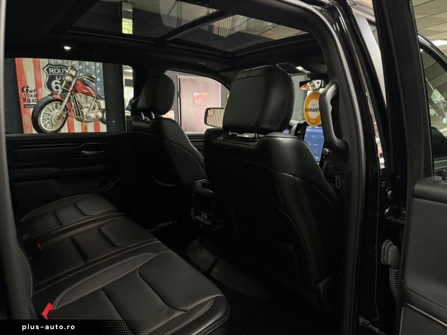 DODGE RAM 5.7 HEMI 4X4 Rebel  LCD-Tacho  Pano 12 NAVI