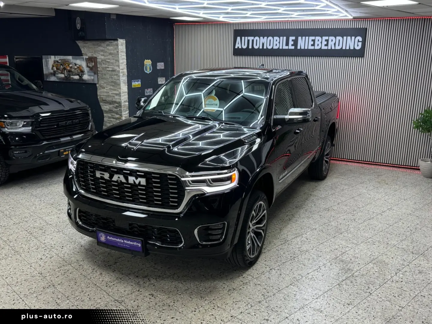 DODGE RAM Tungsten 3.0 Hurricane Pano HUD Massage LPG