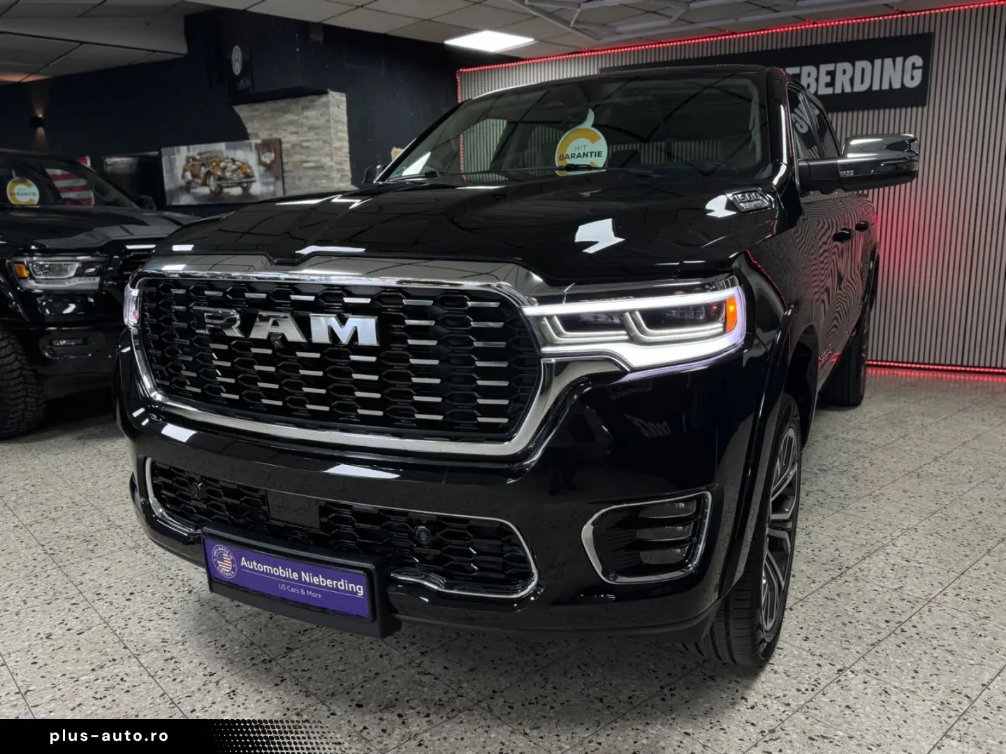 DODGE RAM Tungsten 3.0 Hurricane Pano HUD Massage LPG