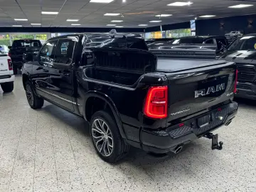 DODGE RAM Tungsten 3.0 Hurricane Pano HUD Massage LPG