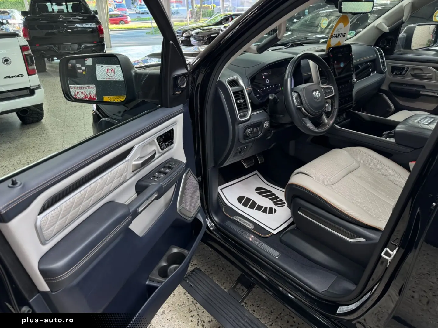 DODGE RAM Tungsten 3.0 Hurricane Pano HUD Massage LPG