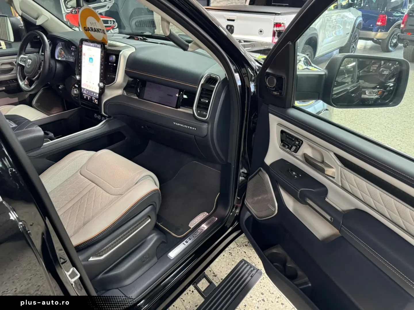 DODGE RAM Tungsten 3.0 Hurricane Pano HUD Massage LPG