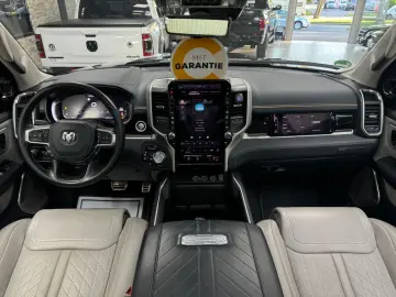 DODGE RAM Tungsten 3.0 Hurricane Pano HUD Massage LPG