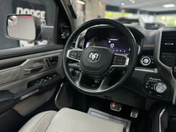 DODGE RAM Tungsten 3.0 Hurricane Pano HUD Massage LPG