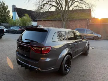 DODGE WIDEBODY LPG NEU V8 AHK NAVI GARANTIE SERVICE NE