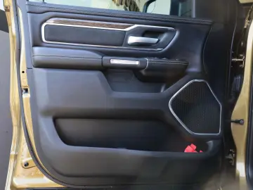 DODGE RAM 5.7 BigHorn BRCGAS AHK SHZ SBL NAVI TEMP R20