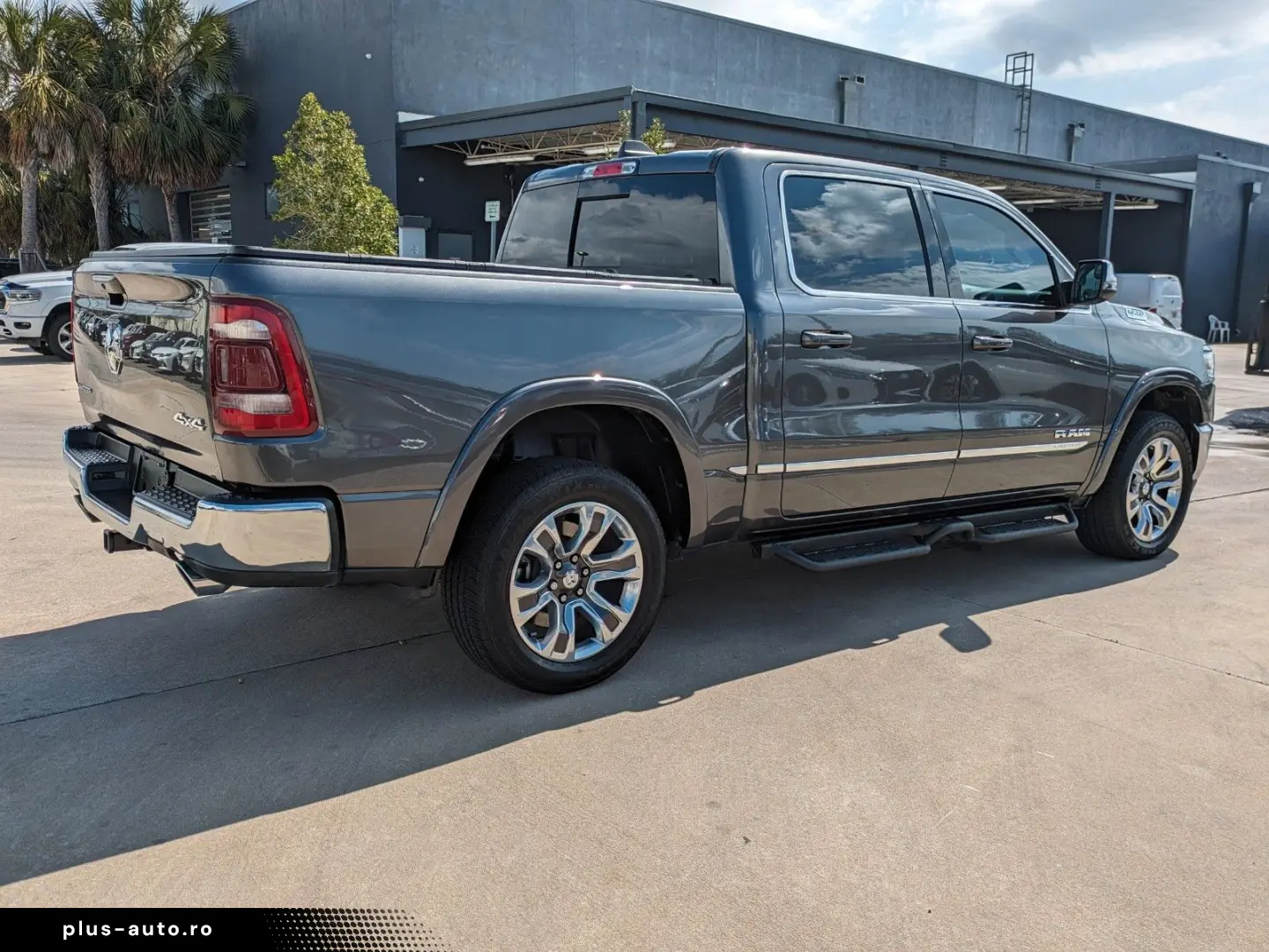 DODGE RAM 1500 4x4 Limited CrewCab unfallfr.im Vorlauf
