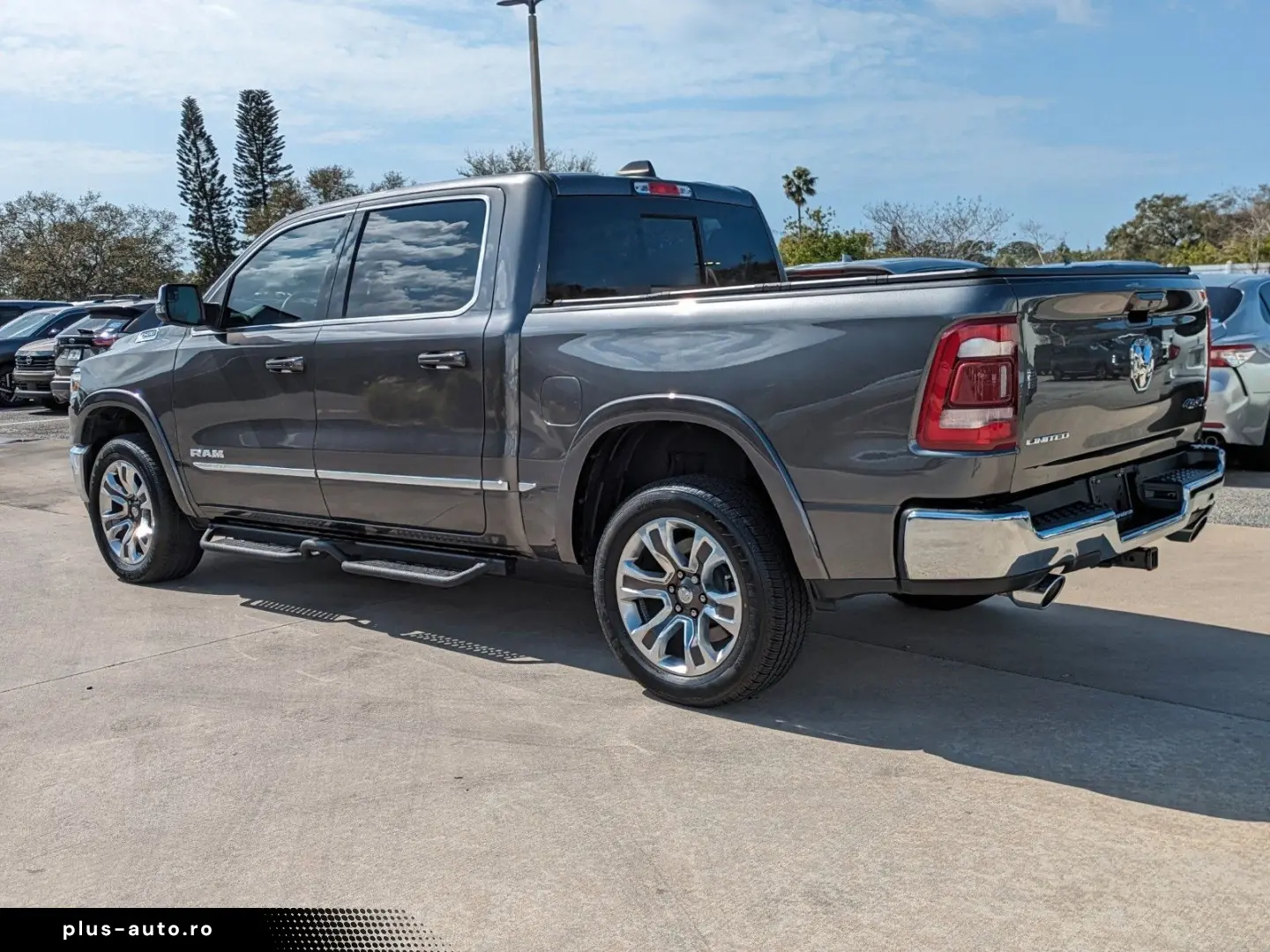 DODGE RAM 1500 4x4 Limited CrewCab unfallfr.im Vorlauf
