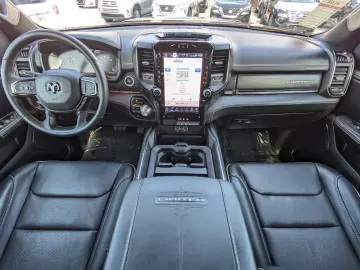 DODGE RAM 1500 4x4 Limited CrewCab unfallfr.im Vorlauf