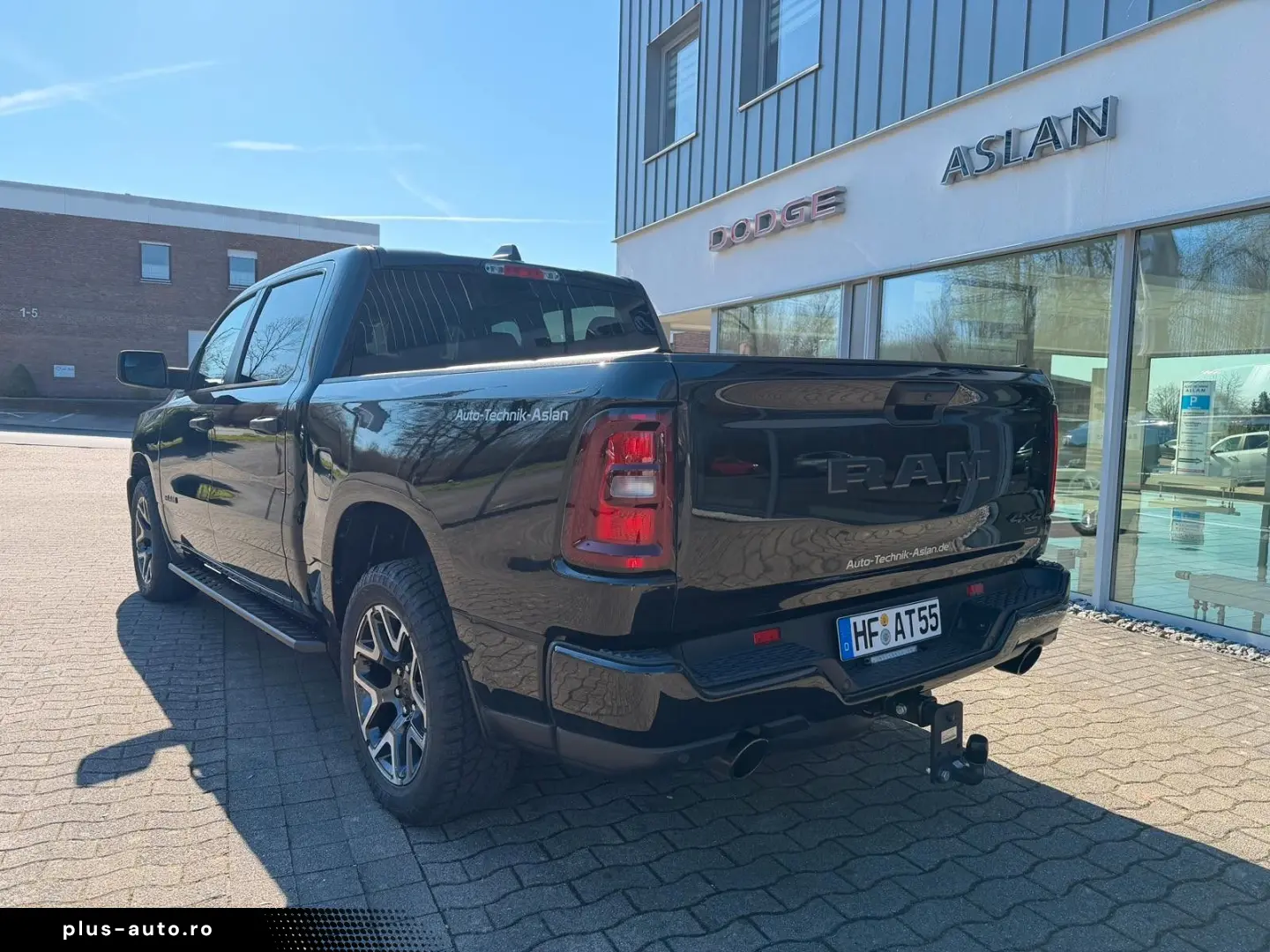 DODGE NEW RAM1500  Tradesman Night LPG Carplay AHK