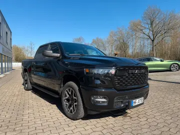 DODGE NEW RAM1500  Tradesman Night LPG Carplay AHK
