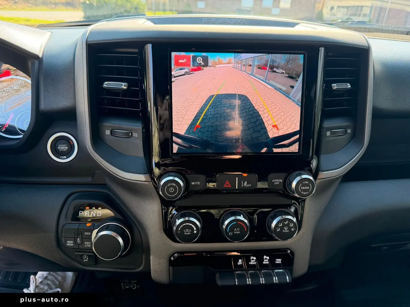 DODGE NEW RAM1500  Tradesman Night LPG Carplay AHK