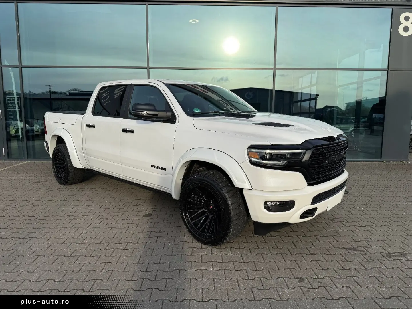 DODGE RAM 1500 Limited Night GRAIL LA CHANTI V8 VOLL