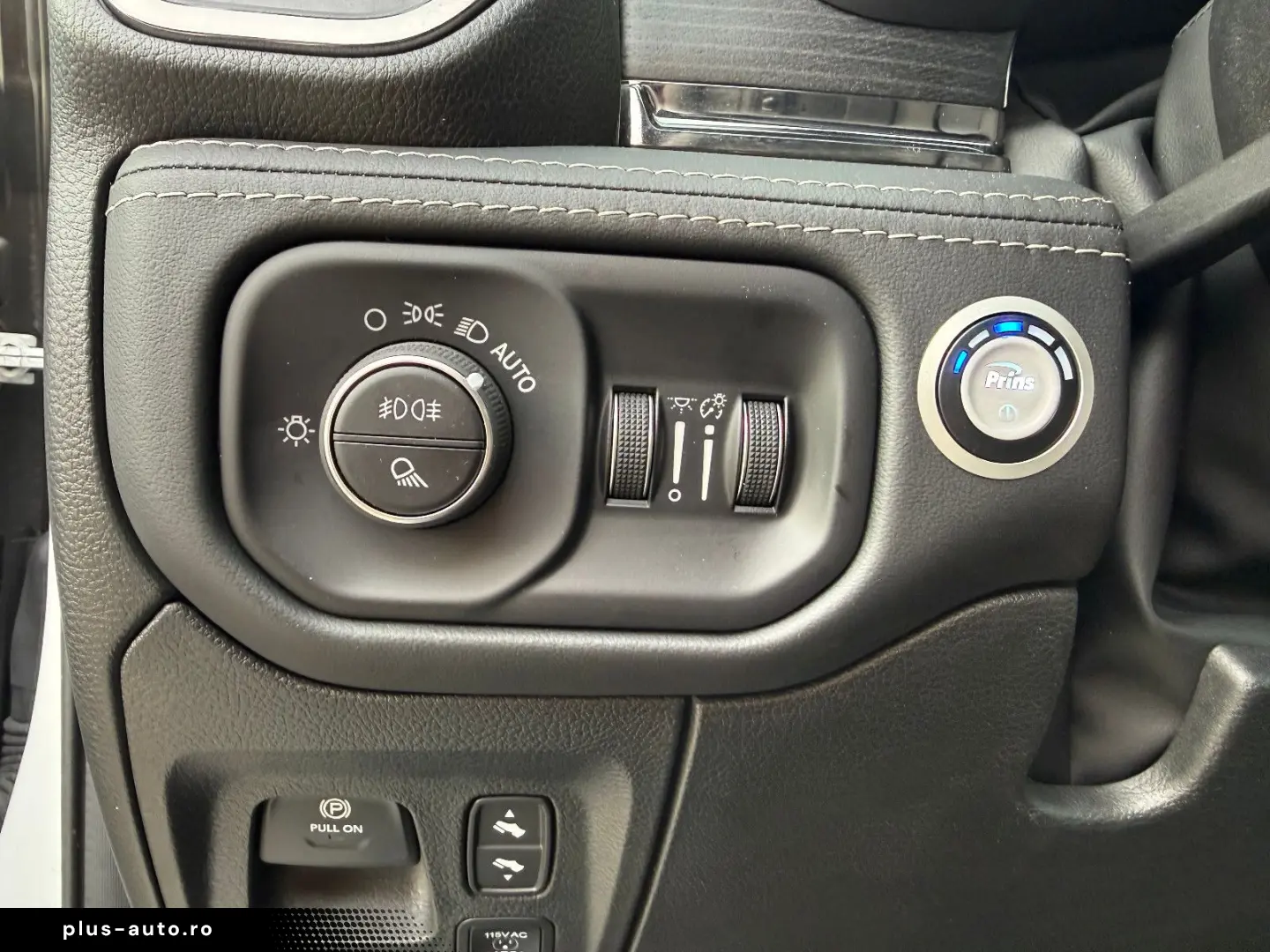 DODGE RAM 1500 Limited Night GRAIL LA CHANTI V8 VOLL