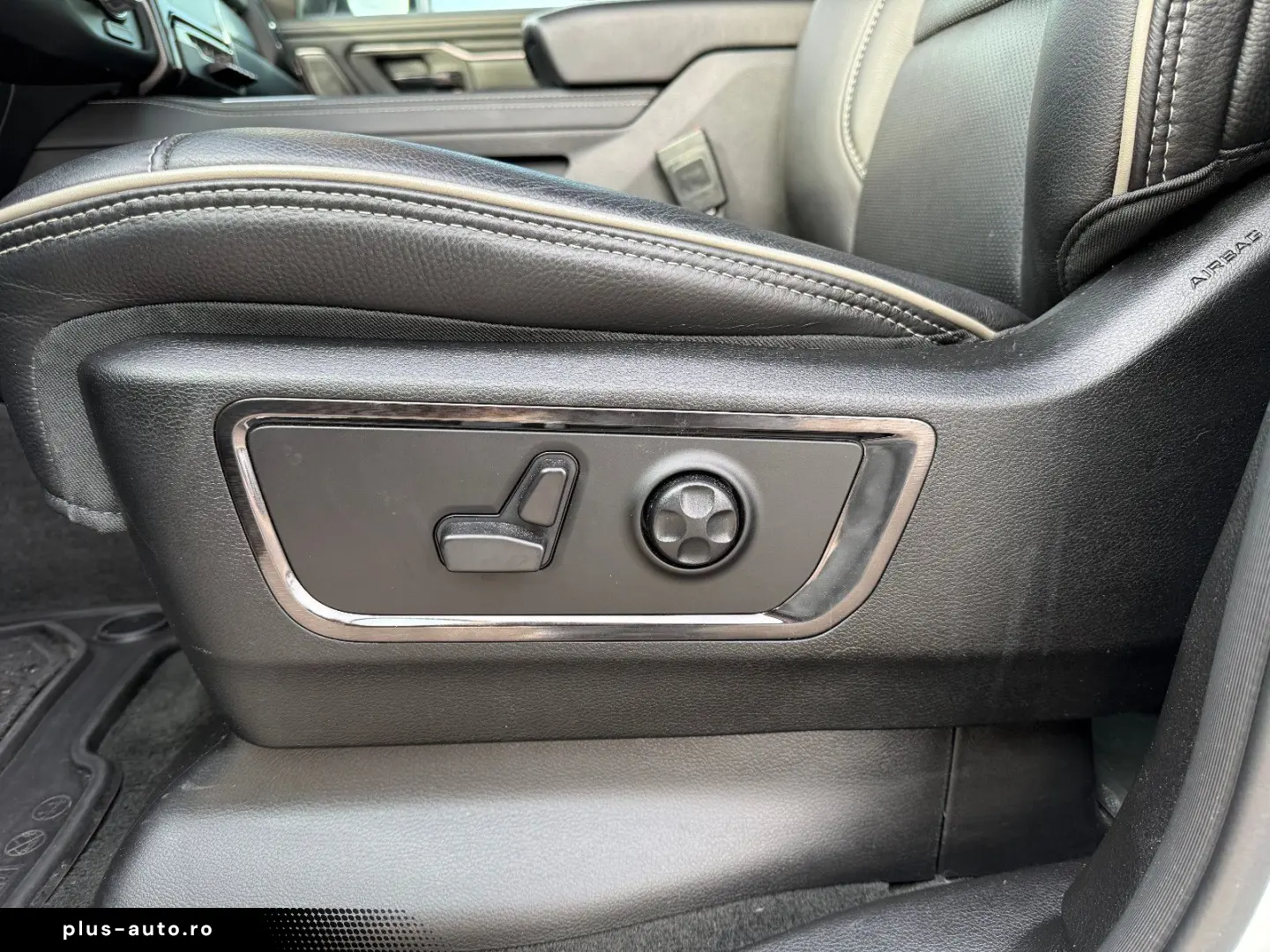 DODGE RAM 1500 Limited Night GRAIL LA CHANTI V8 VOLL