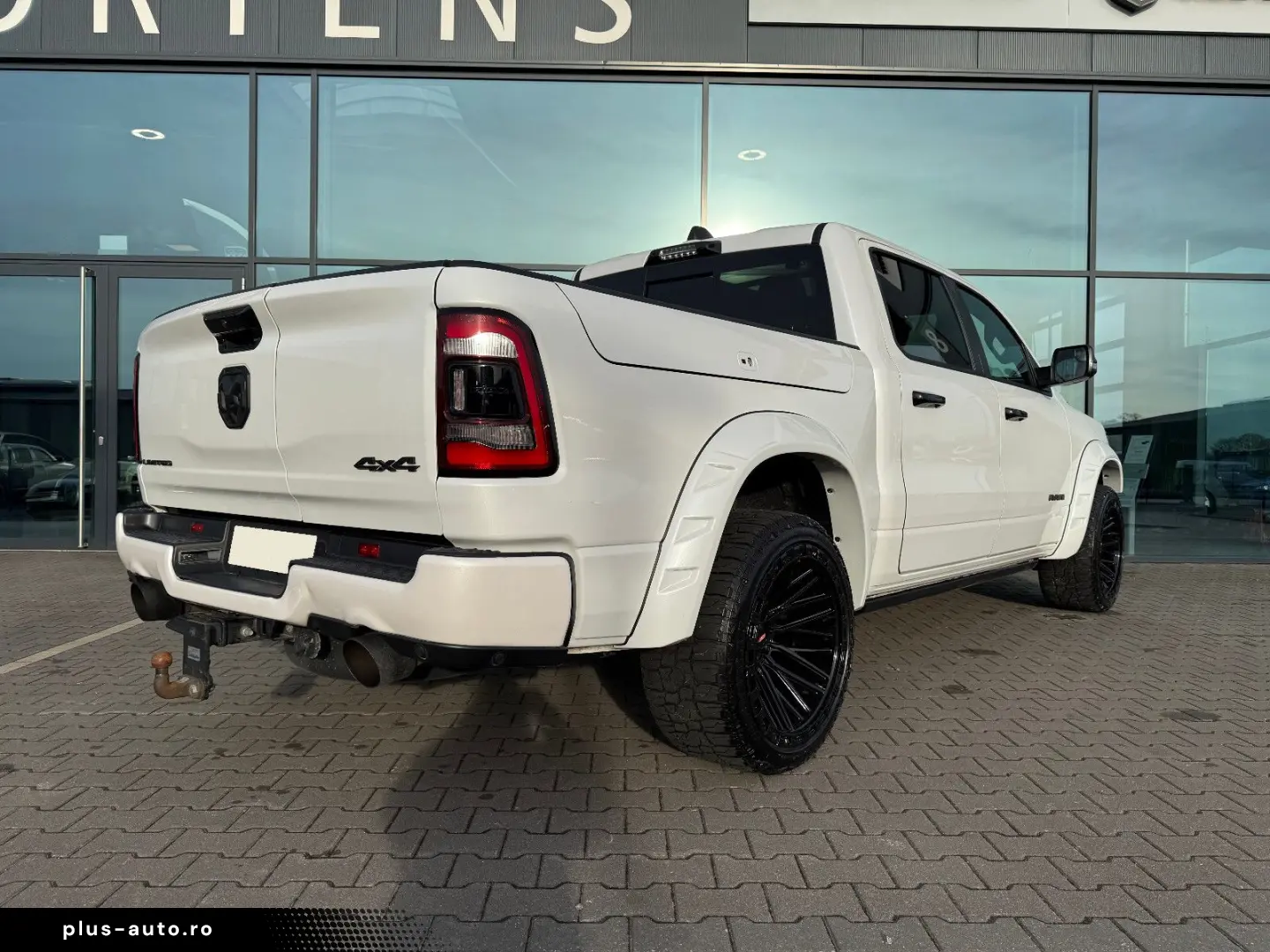 DODGE RAM 1500 Limited Night GRAIL LA CHANTI V8 VOLL