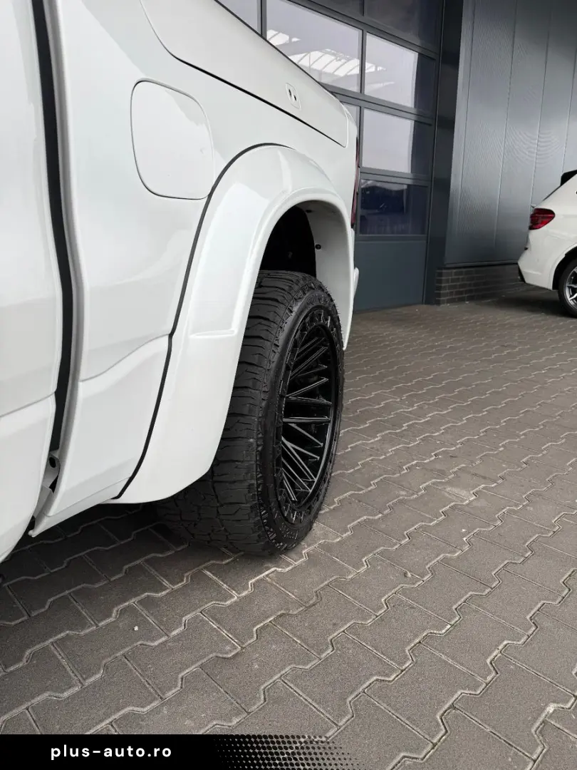 DODGE RAM 1500 Limited Night GRAIL LA CHANTI V8 VOLL