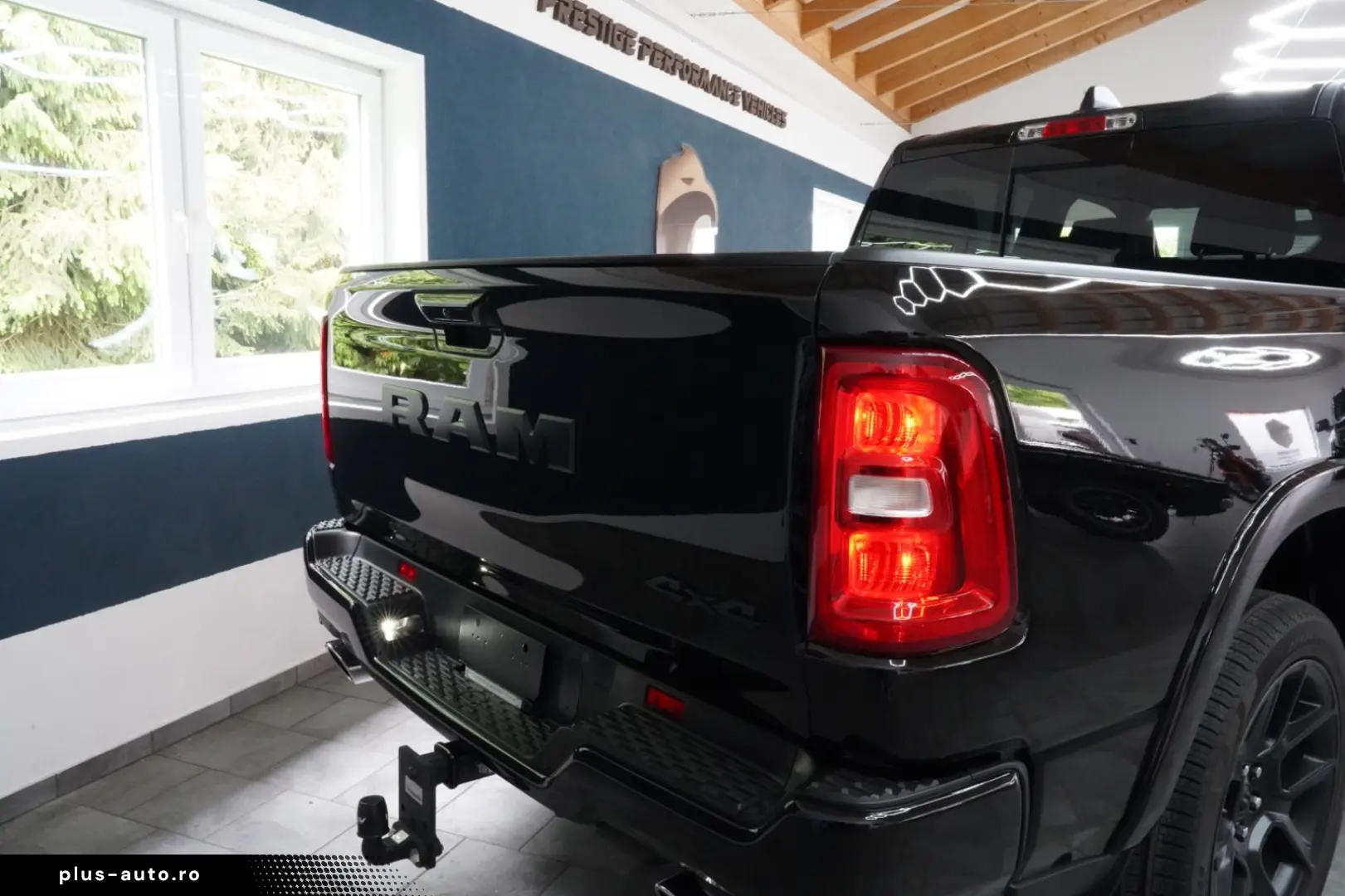 DODGE Sport 3.0 420 PS Black