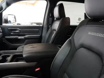 DODGE Sport 3.0 420 PS Black