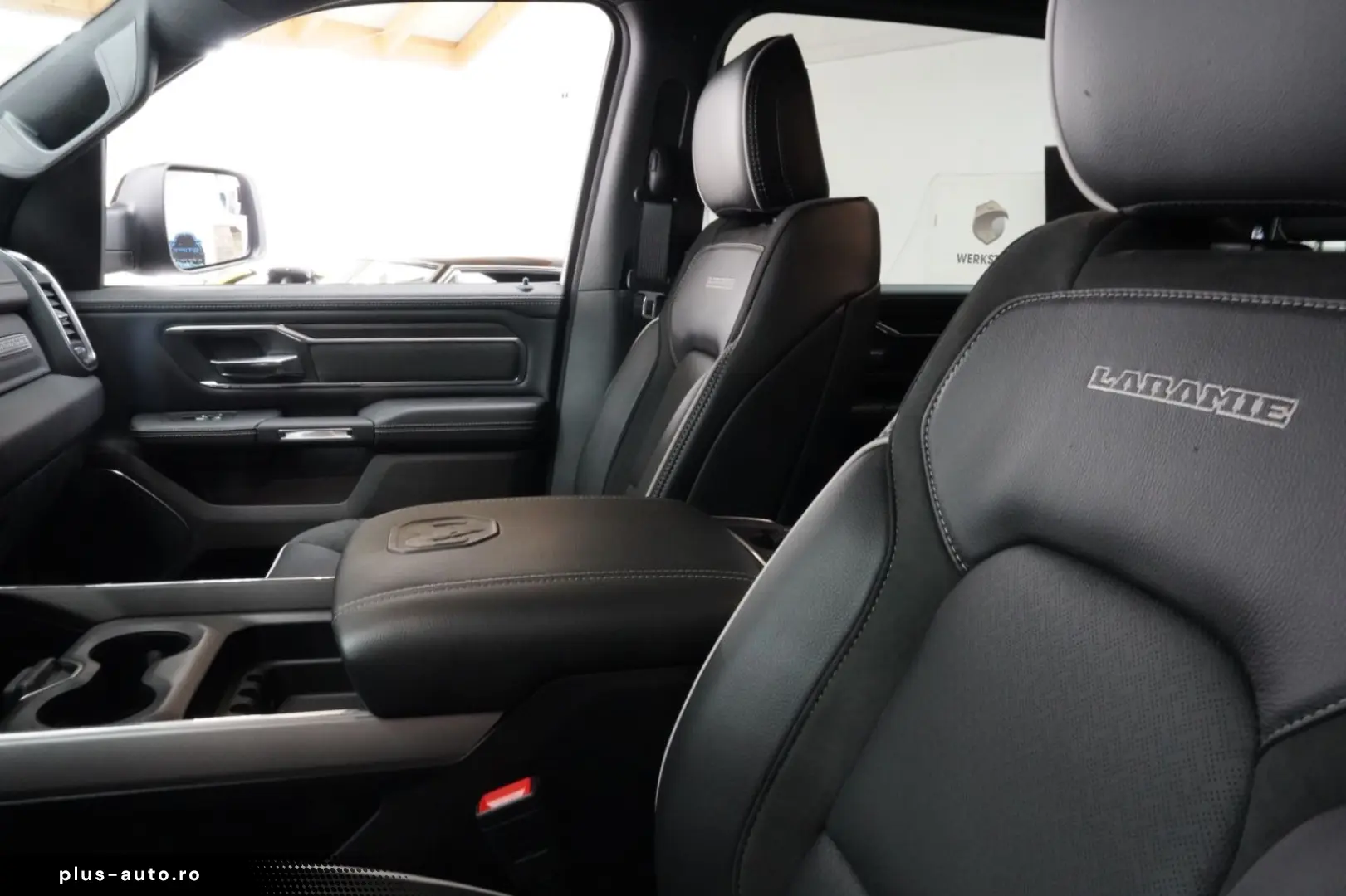 DODGE Sport 3.0 420 PS Black