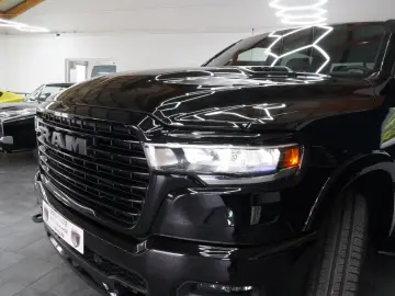 DODGE Sport 3.0 420 PS Black