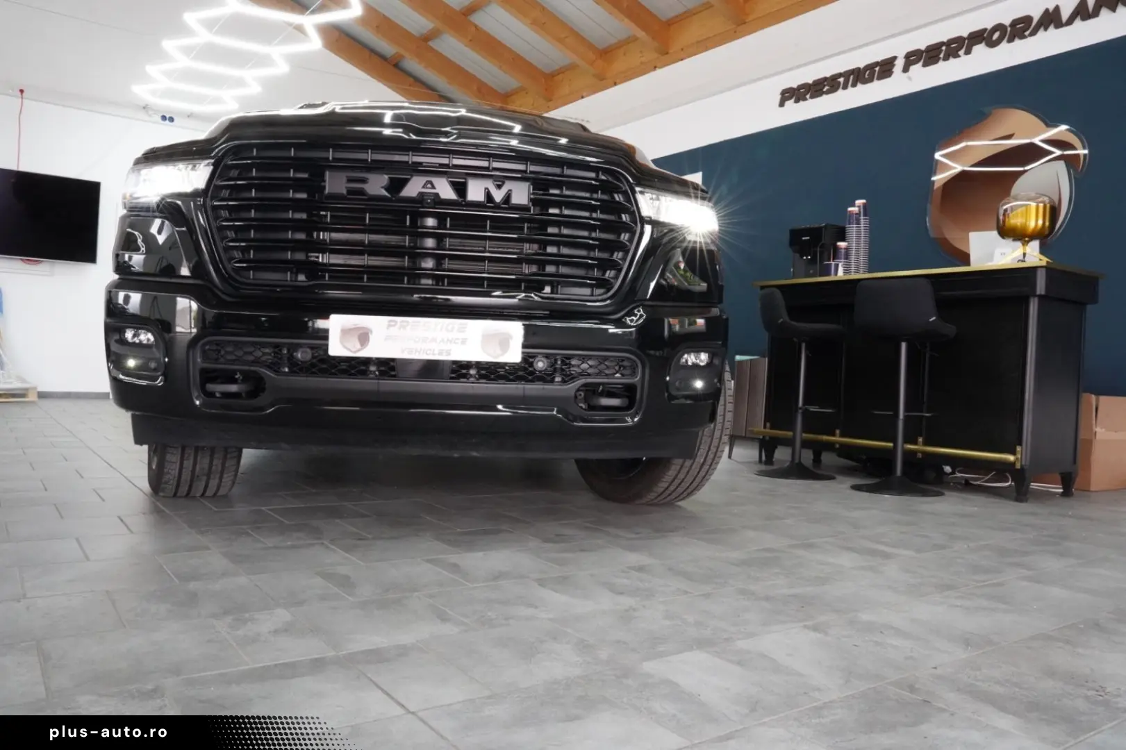 DODGE Sport 3.0 420 PS Black