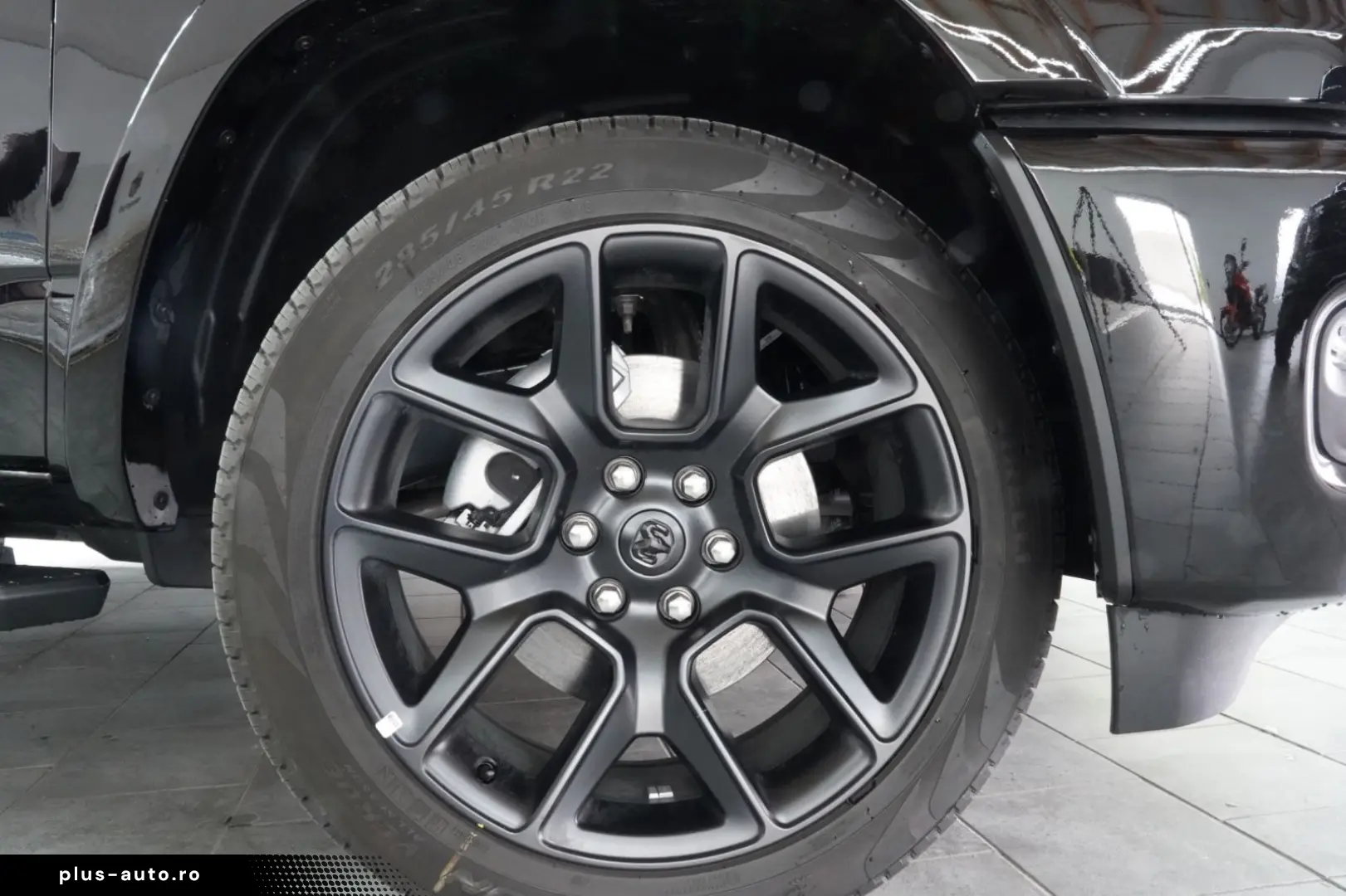 DODGE Sport 3.0 420 PS Black