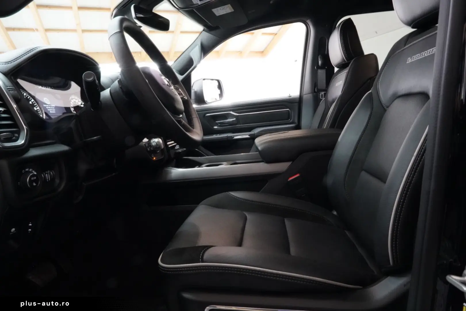DODGE Sport 3.0 420 PS Black