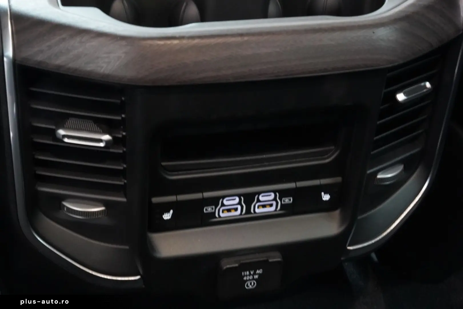 DODGE Sport 3.0 420 PS Black