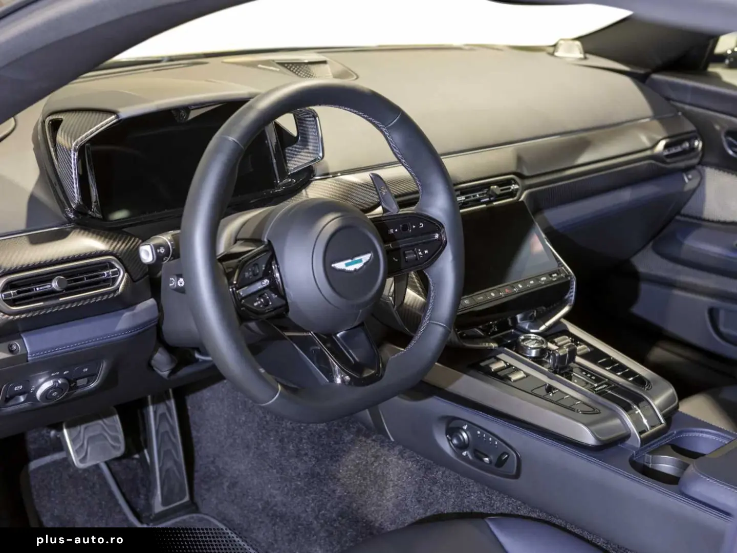 ASTON MARTIN V12 Vanquish -Ultramarine Black-
