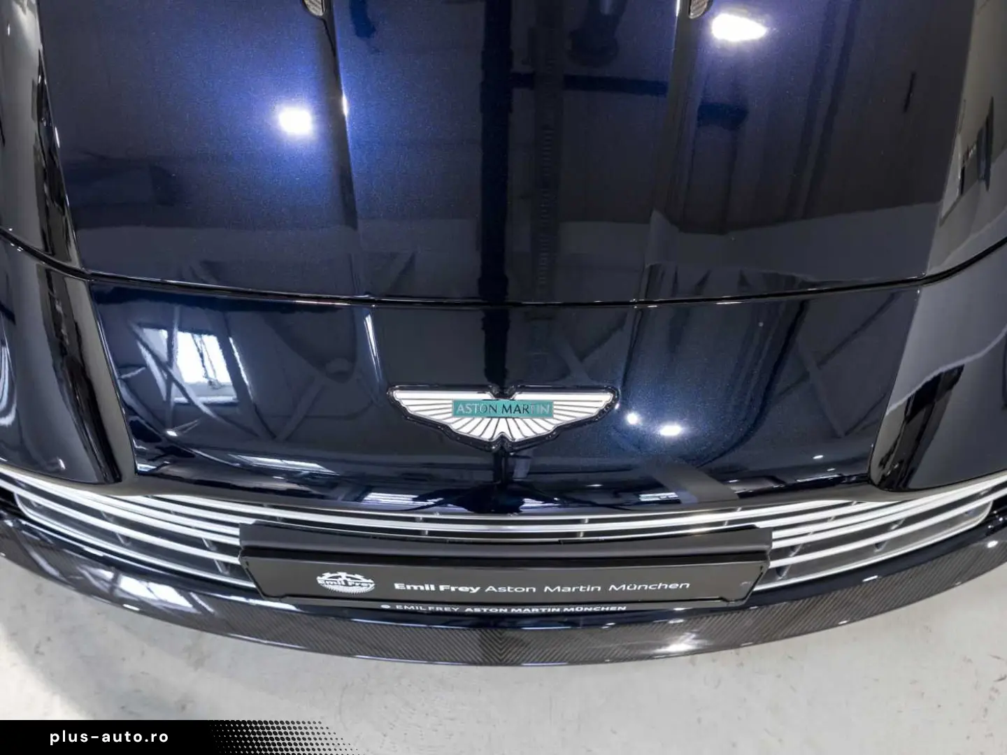 ASTON MARTIN V12 Vanquish -Ultramarine Black-