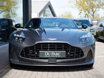 ASTON MARTIN DB12 4.0 V8 Carbon NEW SERVICE