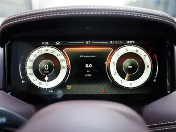 ASTON MARTIN DB12 4.0 V8 Carbon NEW SERVICE