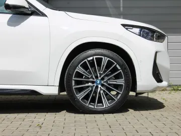 BMW iX1 eDrive20 M Sport SOH 99%