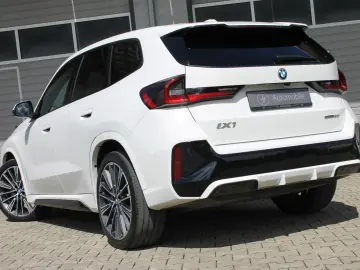 BMW iX1 eDrive20 M Sport SOH 99%