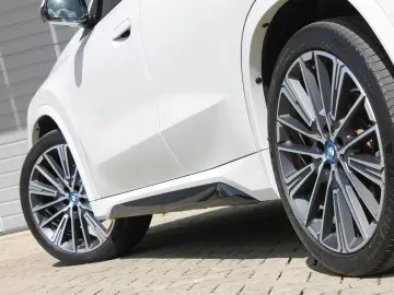 BMW iX1 eDrive20 M Sport SOH 99%
