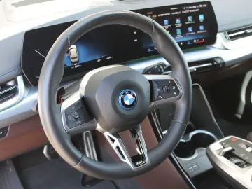 BMW iX1 eDrive20 M Sport SOH 99%