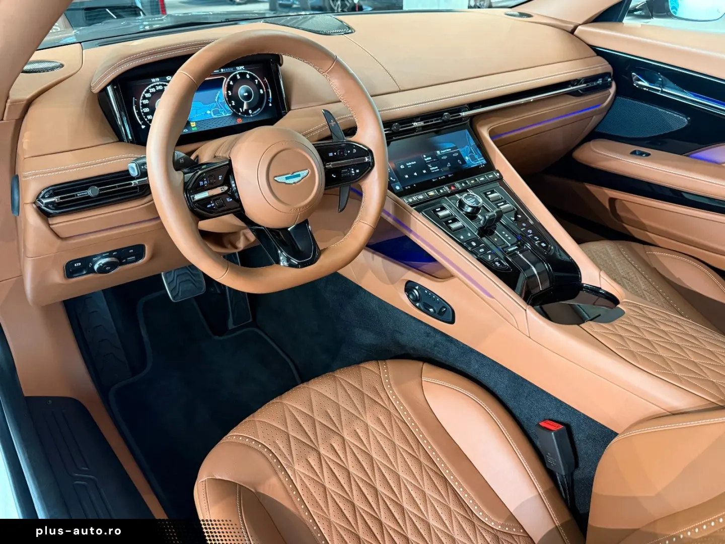 ASTON MARTIN DB12 4.0 V8