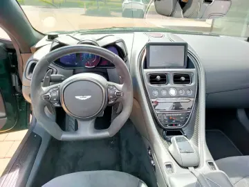 ASTON MARTIN DBS 5.2 V12 Volante