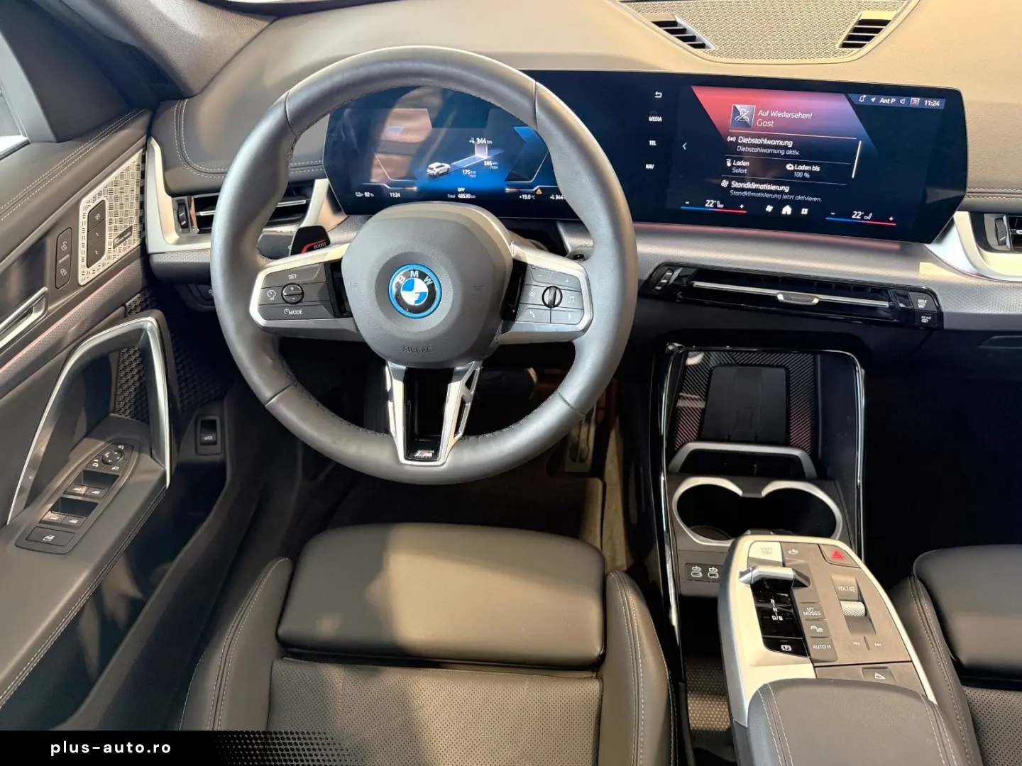 BMW iX1 xDrive30 M SPORT ACC PANO